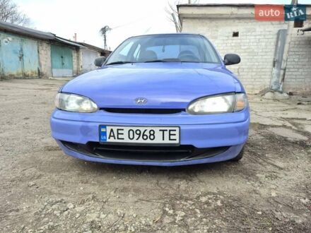 Синий Хендай Акцент, объемом двигателя 1.3 л и пробегом 315 тыс. км за 2000 $, фото 1 на Automoto.ua