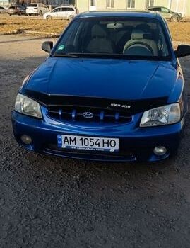 Синий Хендай Акцент, объемом двигателя 1.3 л и пробегом 307 тыс. км за 1800 $, фото 1 на Automoto.ua