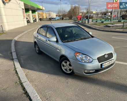 Синій Хендай Акцент, об'ємом двигуна 1.6 л та пробігом 240 тис. км за 5399 $, фото 1 на Automoto.ua