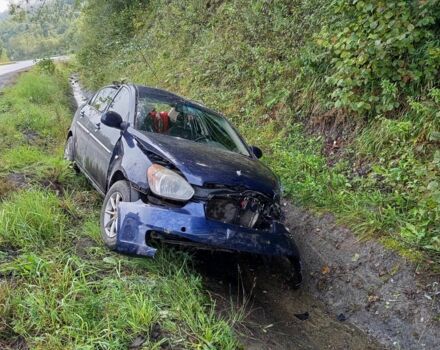 Синий Хендай Акцент, объемом двигателя 1.5 л и пробегом 170 тыс. км за 2500 $, фото 1 на Automoto.ua