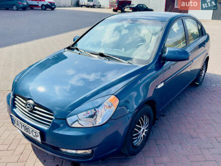 Синий Хендай Акцент, объемом двигателя 1.6 л и пробегом 335 тыс. км за 4000 $, фото 1 на Automoto.ua