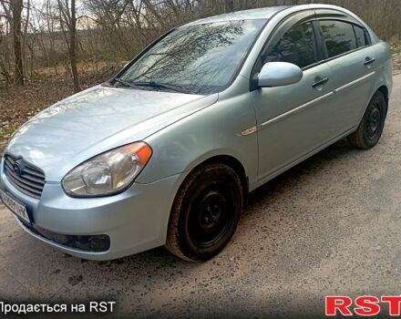 Синий Хендай Акцент, объемом двигателя 1.4 л и пробегом 300 тыс. км за 4500 $, фото 1 на Automoto.ua