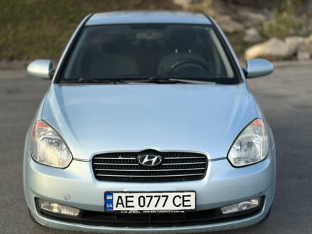 Синий Хендай Акцент, объемом двигателя 1.4 л и пробегом 315 тыс. км за 3599 $, фото 1 на Automoto.ua