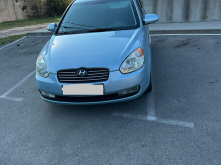 Синій Хендай Акцент, об'ємом двигуна 1.6 л та пробігом 240 тис. км за 4600 $, фото 1 на Automoto.ua