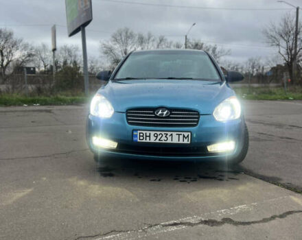 Синий Хендай Акцент, объемом двигателя 1.6 л и пробегом 210 тыс. км за 4900 $, фото 1 на Automoto.ua