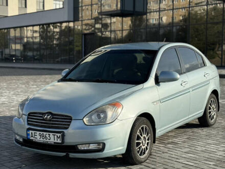 Синий Хендай Акцент, объемом двигателя 1.5 л и пробегом 332 тыс. км за 4100 $, фото 1 на Automoto.ua