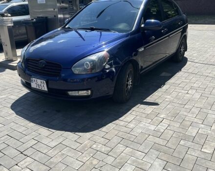 Синий Хендай Акцент, объемом двигателя 1.6 л и пробегом 180 тыс. км за 4900 $, фото 1 на Automoto.ua