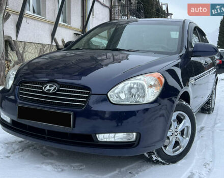 Синий Хендай Акцент, объемом двигателя 1.6 л и пробегом 211 тыс. км за 5999 $, фото 1 на Automoto.ua