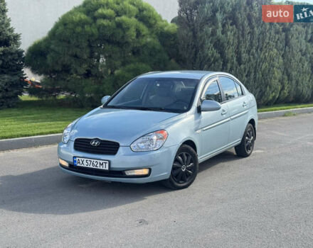 Синій Хендай Акцент, об'ємом двигуна 1.6 л та пробігом 228 тис. км за 5600 $, фото 1 на Automoto.ua