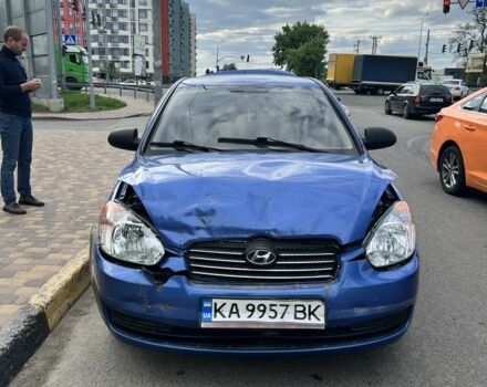 Синій Хендай Акцент, об'ємом двигуна 1.4 л та пробігом 99 тис. км за 1600 $, фото 1 на Automoto.ua