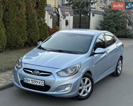 Синій Хендай Акцент, об'ємом двигуна 1.4 л та пробігом 142 тис. км за 8800 $, фото 1 на Automoto.ua