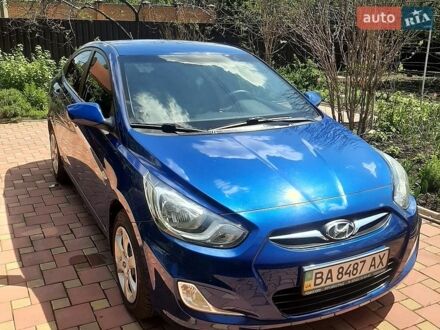 Синий Хендай Акцент, объемом двигателя 1.6 л и пробегом 61 тыс. км за 8700 $, фото 1 на Automoto.ua