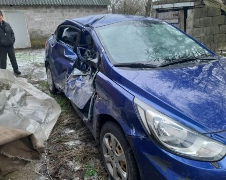 Синий Хендай Акцент, объемом двигателя 1.6 л и пробегом 240 тыс. км за 2200 $, фото 1 на Automoto.ua