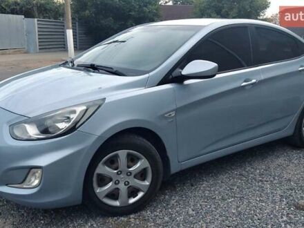 Синій Хендай Акцент, об'ємом двигуна 1.6 л та пробігом 124 тис. км за 8400 $, фото 1 на Automoto.ua