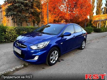 Синий Хендай Акцент, объемом двигателя 1.4 л и пробегом 150 тыс. км за 7500 $, фото 1 на Automoto.ua