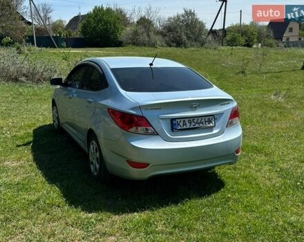 Синий Хендай Акцент, объемом двигателя 1.4 л и пробегом 74 тыс. км за 7800 $, фото 1 на Automoto.ua