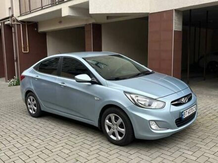 Синий Хендай Акцент, объемом двигателя 1.4 л и пробегом 245 тыс. км за 7300 $, фото 1 на Automoto.ua