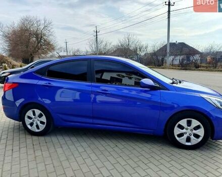 Синий Хендай Акцент, объемом двигателя 1.6 л и пробегом 258 тыс. км за 7800 $, фото 1 на Automoto.ua
