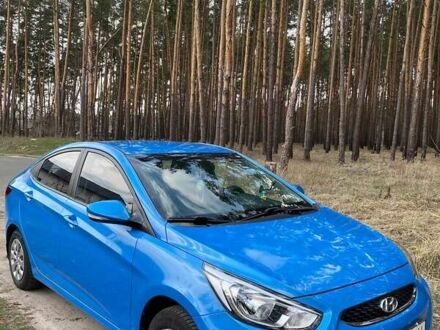 Хендай Акцент 2018 в Ирпене на Automoto.ua Синий Хендай Акцент, объемом двигателя 1.37 л и пробегом 83 тыс. км за 11000 $, фото 1 на Automoto.ua