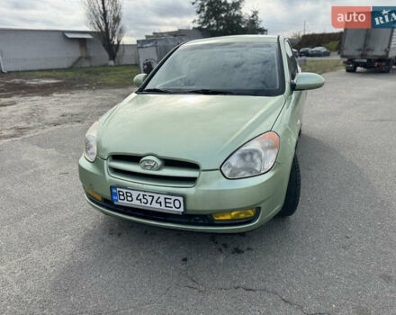Зелений Хендай Акцент, об'ємом двигуна 1.6 л та пробігом 200 тис. км за 4299 $, фото 4 на Automoto.ua