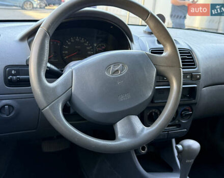 Зелений Хендай Акцент, об'ємом двигуна 1.5 л та пробігом 186 тис. км за 2999 $, фото 15 на Automoto.ua