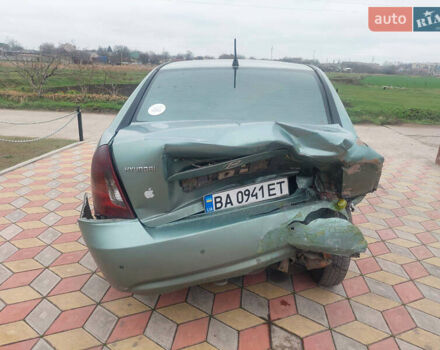 Зелений Хендай Акцент, об'ємом двигуна 1.6 л та пробігом 207 тис. км за 1950 $, фото 4 на Automoto.ua