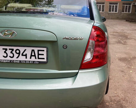 Зеленый Хендай Акцент, объемом двигателя 1.4 л и пробегом 201 тыс. км за 5300 $, фото 5 на Automoto.ua