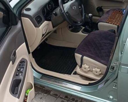 Зеленый Хендай Акцент, объемом двигателя 1.4 л и пробегом 215 тыс. км за 4199 $, фото 9 на Automoto.ua