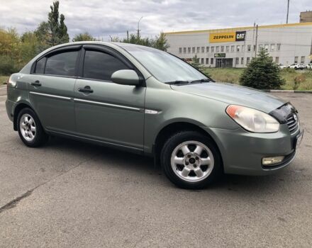 Зеленый Хендай Акцент, объемом двигателя 1.4 л и пробегом 250 тыс. км за 4200 $, фото 2 на Automoto.ua