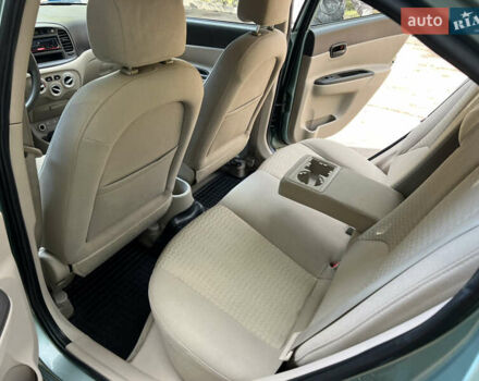 Зеленый Хендай Акцент, объемом двигателя 1.4 л и пробегом 201 тыс. км за 5300 $, фото 26 на Automoto.ua