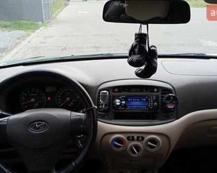 Зеленый Хендай Акцент, объемом двигателя 1.4 л и пробегом 215 тыс. км за 4199 $, фото 14 на Automoto.ua