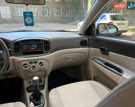 Зеленый Хендай Акцент, объемом двигателя 1.4 л и пробегом 201 тыс. км за 5300 $, фото 20 на Automoto.ua