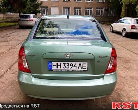 Зеленый Хендай Акцент, объемом двигателя 1.4 л и пробегом 201 тыс. км за 5600 $, фото 5 на Automoto.ua