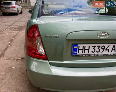 Зеленый Хендай Акцент, объемом двигателя 1.4 л и пробегом 201 тыс. км за 5300 $, фото 7 на Automoto.ua