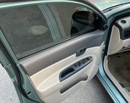 Зелений Хендай Акцент, об'ємом двигуна 1.4 л та пробігом 164 тис. км за 5100 $, фото 6 на Automoto.ua