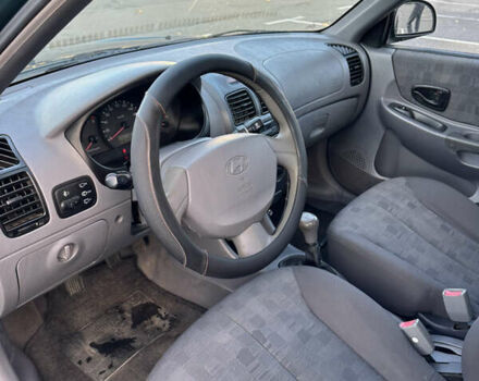 Зеленый Хендай Акцент, объемом двигателя 1.34 л и пробегом 314 тыс. км за 2650 $, фото 8 на Automoto.ua