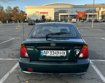 Зеленый Хендай Акцент, объемом двигателя 1.34 л и пробегом 314 тыс. км за 2650 $, фото 3 на Automoto.ua