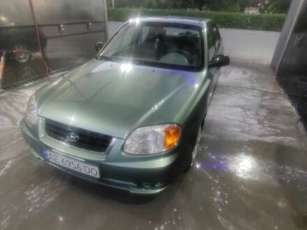 Хендай Акцент 2003 в Днепре (Днепропетровске) на Automoto.ua Зеленый Хендай Акцент, объемом двигателя 1.3 л и пробегом 250 тыс. км за 1000 $, фото 1 на Automoto.ua