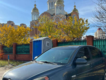 Зеленый Хендай Акцент, объемом двигателя 1.4 л и пробегом 174 тыс. км за 5700 $, фото 1 на Automoto.ua