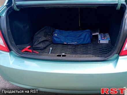 Зеленый Хендай Акцент, объемом двигателя 1.4 л и пробегом 188 тыс. км за 6300 $, фото 1 на Automoto.ua