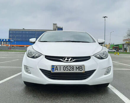 Белый Хендай Аванте, объемом двигателя 1.6 л и пробегом 180 тыс. км за 10000 $, фото 3 на Automoto.ua