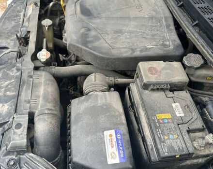 Белый Хендай Аванте, объемом двигателя 1.59 л и пробегом 232 тыс. км за 10000 $, фото 19 на Automoto.ua