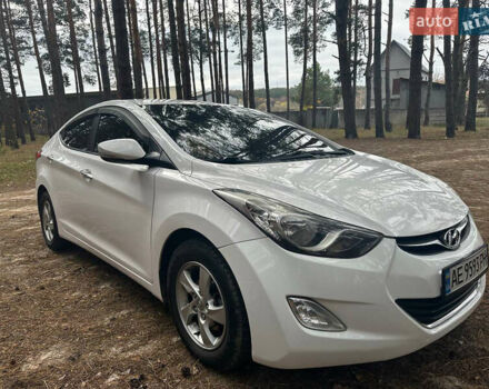 Белый Хендай Аванте, объемом двигателя 1.59 л и пробегом 232 тыс. км за 10000 $, фото 2 на Automoto.ua