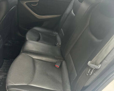 Белый Хендай Аванте, объемом двигателя 1.59 л и пробегом 232 тыс. км за 10000 $, фото 30 на Automoto.ua