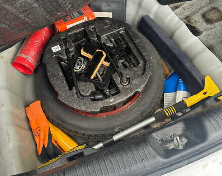 Белый Хендай Аванте, объемом двигателя 1.59 л и пробегом 232 тыс. км за 10000 $, фото 22 на Automoto.ua