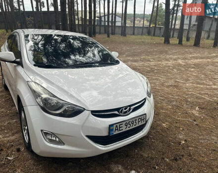 Белый Хендай Аванте, объемом двигателя 1.59 л и пробегом 232 тыс. км за 10000 $, фото 1 на Automoto.ua