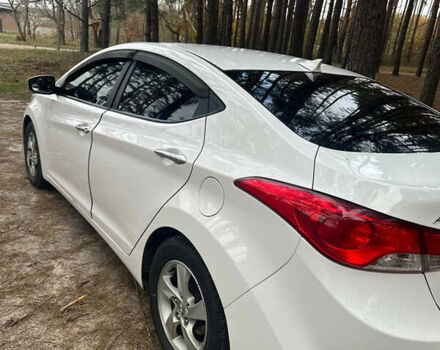 Белый Хендай Аванте, объемом двигателя 1.59 л и пробегом 232 тыс. км за 10000 $, фото 17 на Automoto.ua