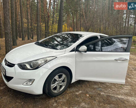 Белый Хендай Аванте, объемом двигателя 1.59 л и пробегом 232 тыс. км за 10000 $, фото 9 на Automoto.ua