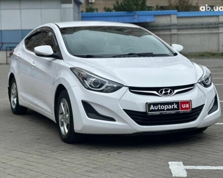 Хендай Аванте 2014 в Одессе на Automoto.ua Белый Хендай Аванте, объемом двигателя 1.6 л и пробегом 201 тыс. км за 8840 $, фото 2 на Automoto.ua