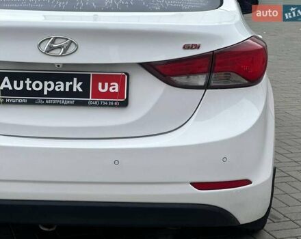 Хендай Аванте 2014 в Одессе на Automoto.ua Белый Хендай Аванте, объемом двигателя 1.6 л и пробегом 201 тыс. км за 8840 $, фото 7 на Automoto.ua